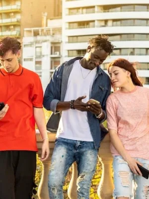 Gen Z Micro-Influencers: Redefining US Marketing Authentically - Cover Image