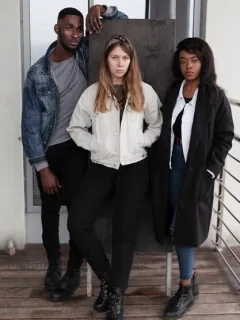 Gen Z's Fashion Choices: Individuality and Self-Expression Drive Style - Cover Image