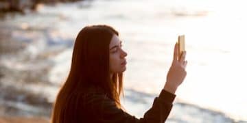 Mindfulness Apps: Reduce Stress by 15% in 3 Months (2025 Guide) - Cover Image