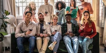 Gen Z's Favorite Apps: Dominating the US App Store in 2025 - Cover Image